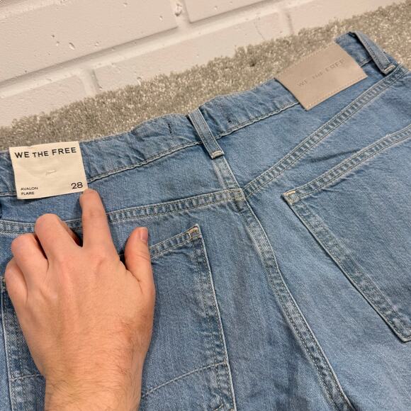 We the Free People NWT Avalon Drapey Flare Jeans Sz 28 Short Oversized Baggy - Picture 10 of 15